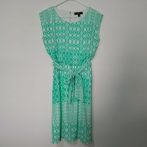 GNW Mint Green White Blouson Belted Capped Dress